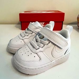 NIKE COURT BOROUGH LOW 2, Size 3C